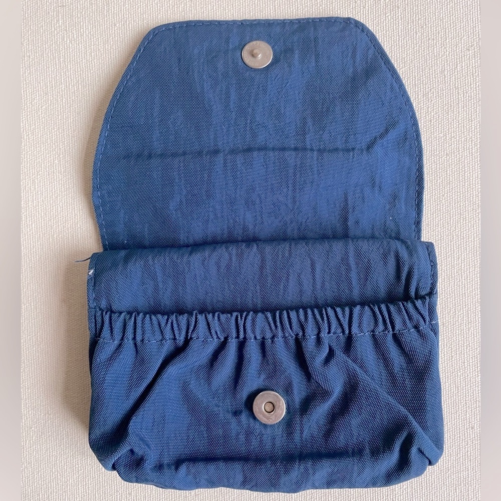 Baggallini Mini Crossbody/ Wallet/ Belt Bag - Picture 5 of 12